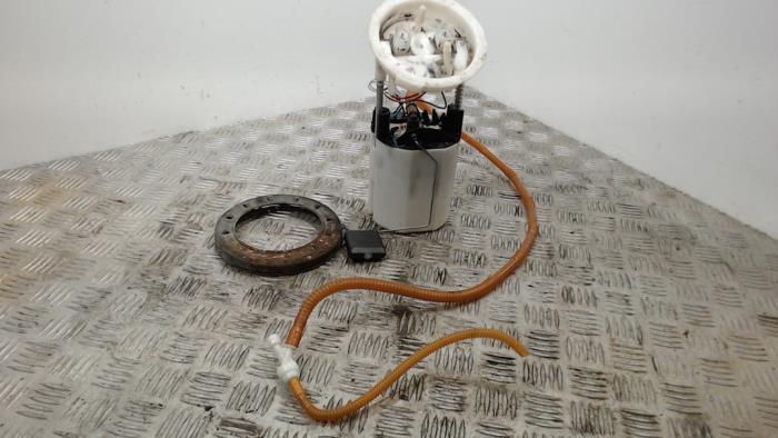 Gebruikte Tank element Pomp BMW 1 serie (E87/87N) 116i 1.6 16V Prijs € 42,00 Margeregeling aangeboden door Binckhorst BV