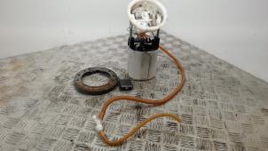 Gebruikte Tank element Pomp BMW 1 serie (E87/87N) 116i 1.6 16V Prijs € 42,00 Margeregeling aangeboden door Binckhorst BV