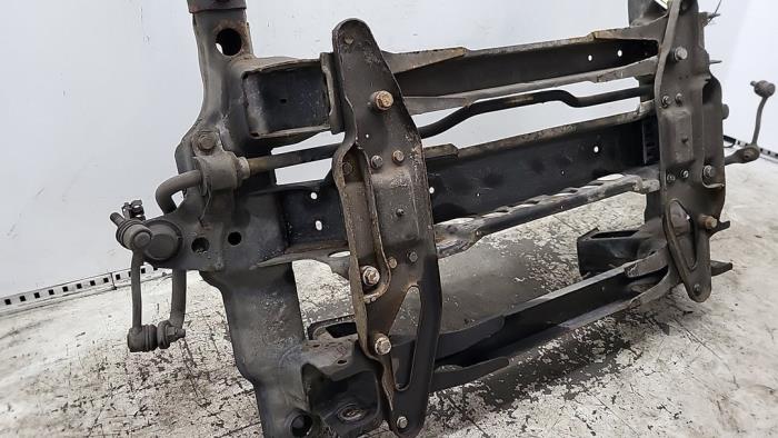 Subframe van een Volkswagen Crafter 2.5 TDI 30/35/50 2010