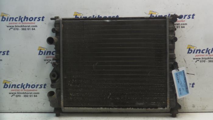 Gebruikte Radiateur Renault Megane (BA) 1.4e Prijs € 36,75 Margeregeling aangeboden door Binckhorst BV