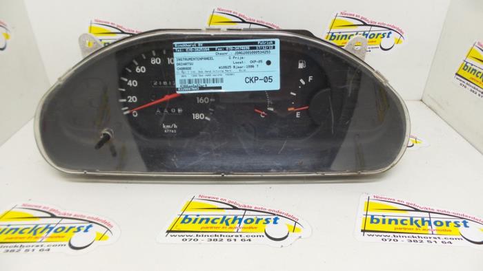 Instrumentenpaneel van een Daihatsu Charade (G200/201/202/203/204) 1.3i TX/CX 16V 1996