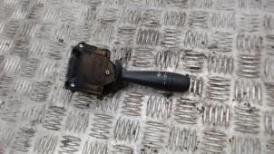 Gebruikte Schakelaar Ruitenwisser Dacia Dokker (0S) 1.5 dCi 75 Prijs € 21,00 Margeregeling aangeboden door Binckhorst BV