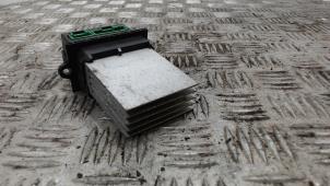 Gebruikte Kachel Weerstand Renault Scénic II (JM) 1.9 dCi 120 Prijs € 21,00 Margeregeling aangeboden door Binckhorst BV