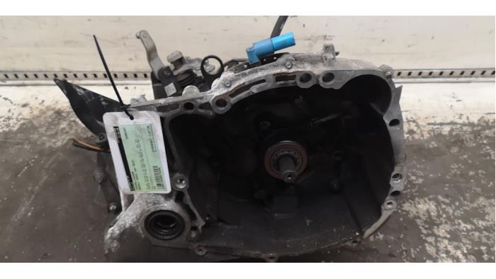 Gebruikte Versnellingsbak Renault Modus/Grand Modus (JP) 1.2 16V Prijs € 131,25 Margeregeling aangeboden door Binckhorst BV