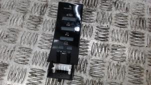 Gebruikte PDC Schakelaar Mercedes S (W221) 5.5 S-600 L 36V Twin Turbo Prijs € 36,75 Margeregeling aangeboden door Binckhorst BV