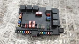 Gebruikte Zekeringkast Mercedes S (W221) 5.5 S-600 L 36V Twin Turbo Prijs € 72,45 Margeregeling aangeboden door Binckhorst BV