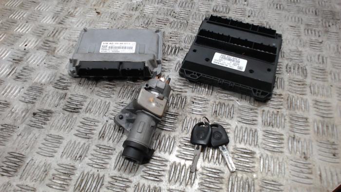Gebruikte Kontaktslot + computer Volkswagen Fox (5Z) 1.2 Prijs € 131,25 Margeregeling aangeboden door Binckhorst BV