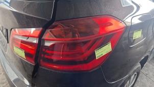 Gebruikte Achterlicht rechts BMW 2 serie Active Tourer (F45) 218i 1.5 TwinPower Turbo 12V Prijs € 105,00 Margeregeling aangeboden door Binckhorst BV