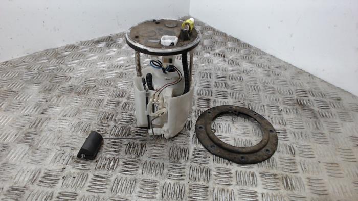 Gebruikte Tank element Pomp Suzuki Swift (ZA/ZC/ZD1/2/3/9) 1.3 VVT 16V Prijs € 42,00 Margeregeling aangeboden door Binckhorst BV