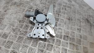 Gebruikte Ruitmechaniek 4Deurs rechts-achter Suzuki Swift (ZA/ZC/ZD1/2/3/9) 1.3 VVT 16V Prijs € 31,50 Margeregeling aangeboden door Binckhorst BV