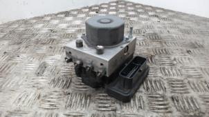 Gebruikte ABS Pomp Dacia Logan MCV II/Sandero Wagon (7S) 1.5 dCi 90 Prijs € 52,50 Margeregeling aangeboden door Binckhorst BV