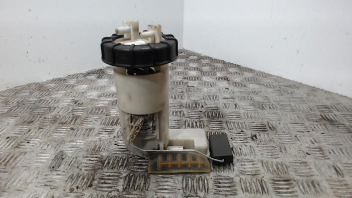 Gebruikte Tank element Pomp Peugeot 106 II 1.4 XN,XR,XS,XT Prijs € 36,75 Margeregeling aangeboden door Binckhorst BV