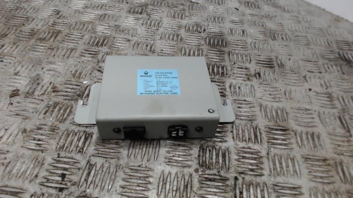 Gebruikte Stuurbekrachtiging Computer Renault Twingo (C06) 1.2 Prijs € 52,50 Margeregeling aangeboden door Binckhorst BV