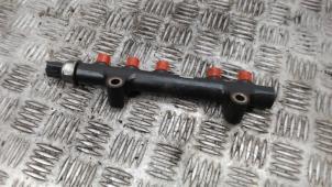 Gebruikte Injector brug Peugeot Partner (GC/GF/GG/GJ/GK) 1.6 HDI 90 Prijs € 31,50 Margeregeling aangeboden door Binckhorst BV