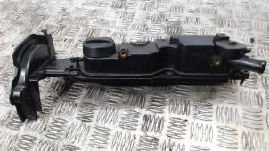 Gebruikte Kleppendeksel Peugeot Partner (GC/GF/GG/GJ/GK) 1.6 HDI 90 Prijs € 26,25 Margeregeling aangeboden door Binckhorst BV