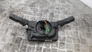 Gebruikte Licht + Raw Schakelaar Opel Astra H (L48) 1.6 16V Twinport Prijs € 42,00 Margeregeling aangeboden door Binckhorst BV