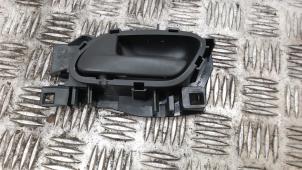 Gebruikte Portiergreep 2Deurs links Peugeot Expert (V1/VA/VB/VE/VF/VT/VY) e-Expert Prijs € 19,06 Inclusief btw aangeboden door Binckhorst BV