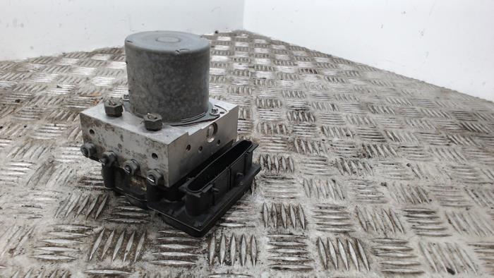 Gebruikte ABS Pomp Mercedes A (W169) 2.0 A-180 CDI 16V Prijs € 52,50 Margeregeling aangeboden door Binckhorst BV