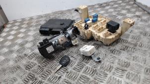 Gebruikte Kontaktslot + computer Suzuki Swift (ZA/ZC/ZD1/2/3/9) 1.3 VVT 16V Prijs € 141,75 Margeregeling aangeboden door Binckhorst BV