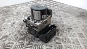 Gebruikte ABS Pomp Ford Fiesta 6 (JA8) 1.25 16V Prijs € 105,00 Margeregeling aangeboden door Binckhorst BV