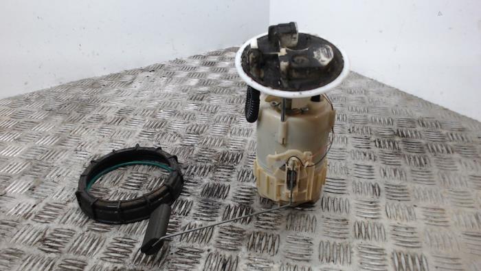 Gebruikte Tank element Pomp Renault Scénic I (JA) 1.6 16V Prijs € 42,00 Margeregeling aangeboden door Binckhorst BV