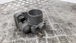 Gebruikte Gasklephuis Renault Scénic II (JM) 2.0 16V Prijs € 36,75 Margeregeling aangeboden door Binckhorst BV