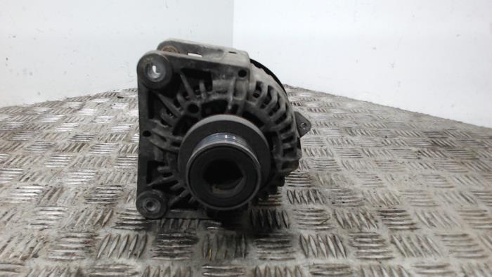 Gebruikte Dynamo Renault Scénic II (JM) 1.6 16V Prijs € 42,00 Margeregeling aangeboden door Binckhorst BV