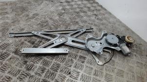Gebruikte Ruitmechaniek 4Deurs rechts-voor Toyota Avensis Wagon (T27) 2.2 16V D-4D-F 150 Prijs € 36,75 Margeregeling aangeboden door Binckhorst BV