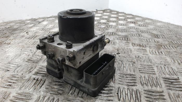 Gebruikte ABS Pomp Opel Agila (A) 1.2 16V Twin Port Prijs € 52,50 Margeregeling aangeboden door Binckhorst BV