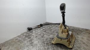 Gebruikte Versnellingspook Lancia Delta (844) 1.4 T-Jet 16V 120 Prijs € 52,50 Margeregeling aangeboden door Binckhorst BV