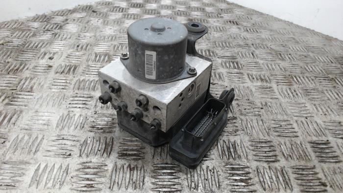 Gebruikte ABS Pomp Lancia Delta (844) 1.4 T-Jet 16V 120 Prijs € 157,50 Margeregeling aangeboden door Binckhorst BV