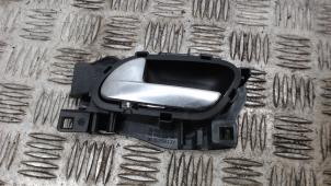 Gebruikte Deurgreep 4Deurs links-achter Peugeot 508 (8D) 1.6 THP 16V Prijs € 10,50 Margeregeling aangeboden door Binckhorst BV