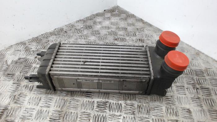 Gebruikte Intercooler Peugeot 508 (8D) 1.6 THP 16V Prijs € 36,75 Margeregeling aangeboden door Binckhorst BV
