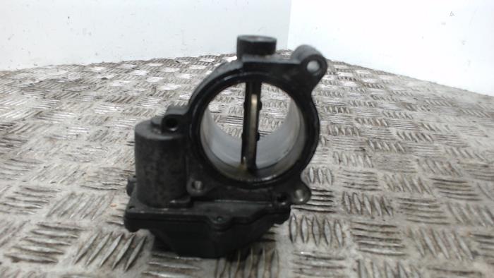 Gasklephuis van een Volkswagen Crafter 2.5 TDI 30/35/50 2010