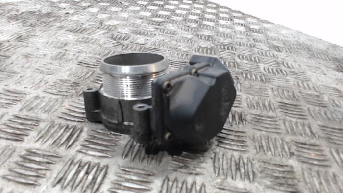 Gasklephuis van een Volkswagen Crafter 2.5 TDI 30/35/50 2010