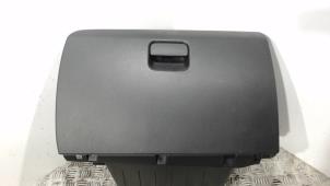 Gebruikte Dashboardkastje Kia Venga 1.6 CVVT 16V Prijs € 31,50 Margeregeling aangeboden door Binckhorst BV