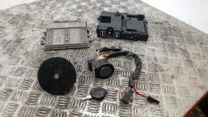 Gebruikte Kontaktslot + computer Peugeot 206 (2A/C/H/J/S) 1.4 XR,XS,XT,Gentry Prijs € 105,00 Margeregeling aangeboden door Binckhorst BV