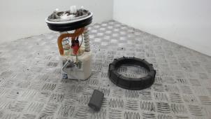 Gebruikte Tank element Pomp Ford Fusion 1.4 16V Prijs € 36,75 Margeregeling aangeboden door Binckhorst BV