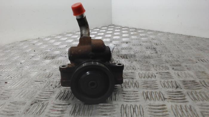 Gebruikte Servopomp Ford Fusion 1.4 16V Prijs € 52,50 Margeregeling aangeboden door Binckhorst BV