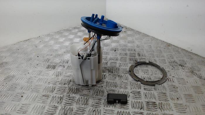 Gebruikte Tank element Pomp Audi A3 Limousine (8VS/8VM) 1.0 TFSI 12V Prijs € 42,00 Margeregeling aangeboden door Binckhorst BV