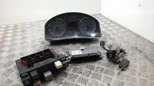 Gebruikte Kontaktslot + computer Volkswagen Golf V (1K1) 1.4 16V Prijs € 183,75 Margeregeling aangeboden door Binckhorst BV