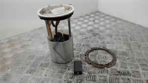 Gebruikte Tank element Pomp Volkswagen Golf V (1K1) 1.4 16V Prijs € 36,75 Margeregeling aangeboden door Binckhorst BV