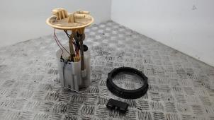 Gebruikte Tank element Pomp Renault Master III (FV) 2.3 dCi 135 16V FWD Prijs € 99,75 Margeregeling aangeboden door Binckhorst BV