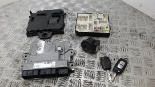 Gebruikte Kontaktslot + computer Renault Master III (FV) 2.3 dCi 135 16V FWD Prijs € 367,50 Margeregeling aangeboden door Binckhorst BV