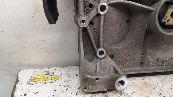 Subframe van een Skoda Octavia Combi (1Z5) 1.6 TDI Greenline 2013