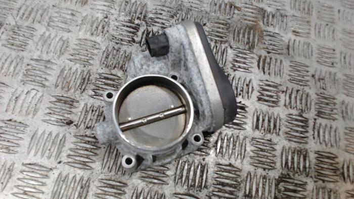 Gebruikte Gasklephuis BMW 5 serie (E60) 523i 24V Prijs € 36,75 Margeregeling aangeboden door Binckhorst BV