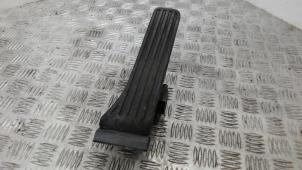 Gebruikte Gaspedaal Mercedes E (W212) E-350 CDI BlueEfficiency V6 24V 4-Matic Prijs € 26,25 Margeregeling aangeboden door Binckhorst BV