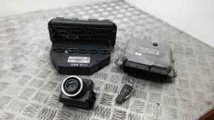 Gebruikte Kontaktslot + computer Mercedes E (W212) E-350 CDI BlueEfficiency V6 24V 4-Matic Prijs € 262,50 Margeregeling aangeboden door Binckhorst BV