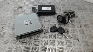 Gebruikte Kontaktslot + computer Nissan Almera Tino (V10M) 1.8 16V Prijs € 114,45 Margeregeling aangeboden door Binckhorst BV