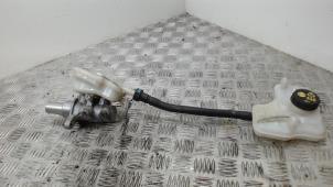 Gebruikte Hoofdremcilinder Ford Galaxy (CK) 2.0 TDCi 150 16V Prijs € 31,50 Margeregeling aangeboden door Binckhorst BV